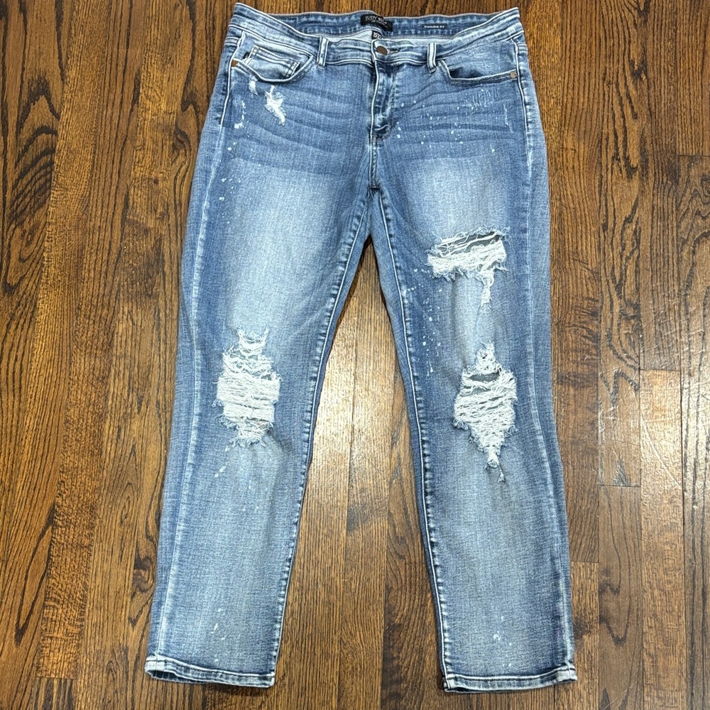 Judy Blue Distressed boyfriend Jeans size 15
